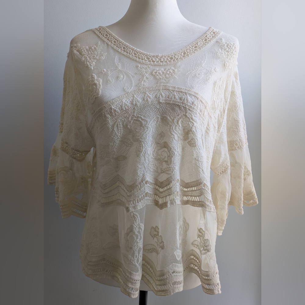 NWT...Romantic Rebellion Again Lace Boho Bell Sleeve Top Size M